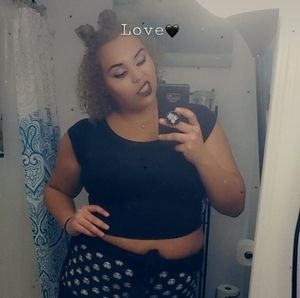 Meet your Posher, Skyler